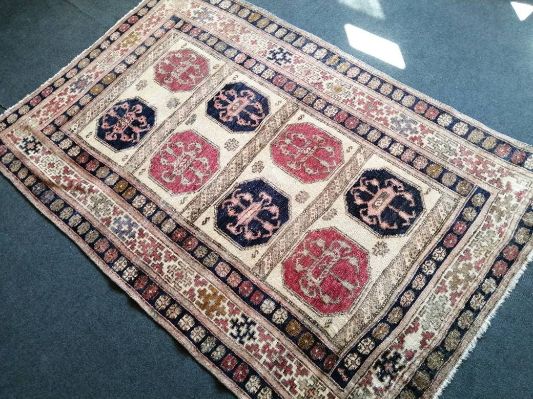 Turkish Oushak Rug 4'2" x 6'1" Hand-Knotted close-up