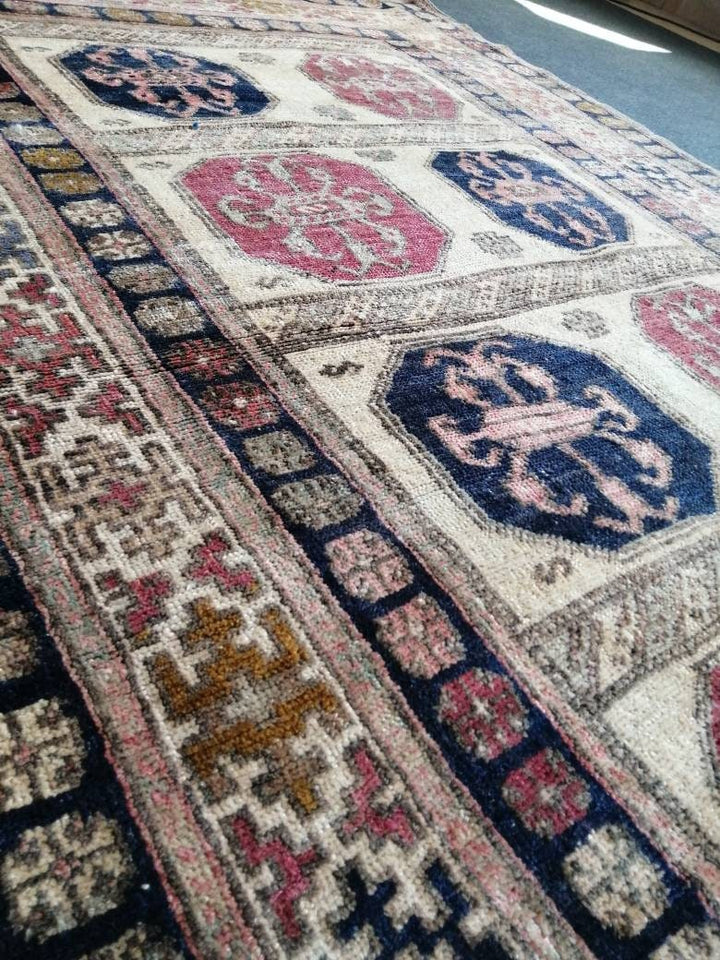 Turkish Oushak Rug 4'2" x 6'1" Hand-Knotted detail