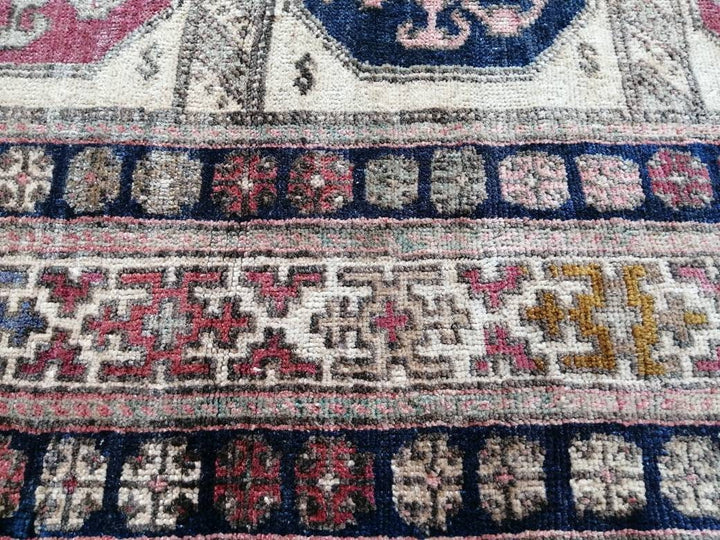 Turkish Oushak Rug 4'2" x 6'1" Hand-Knotted border