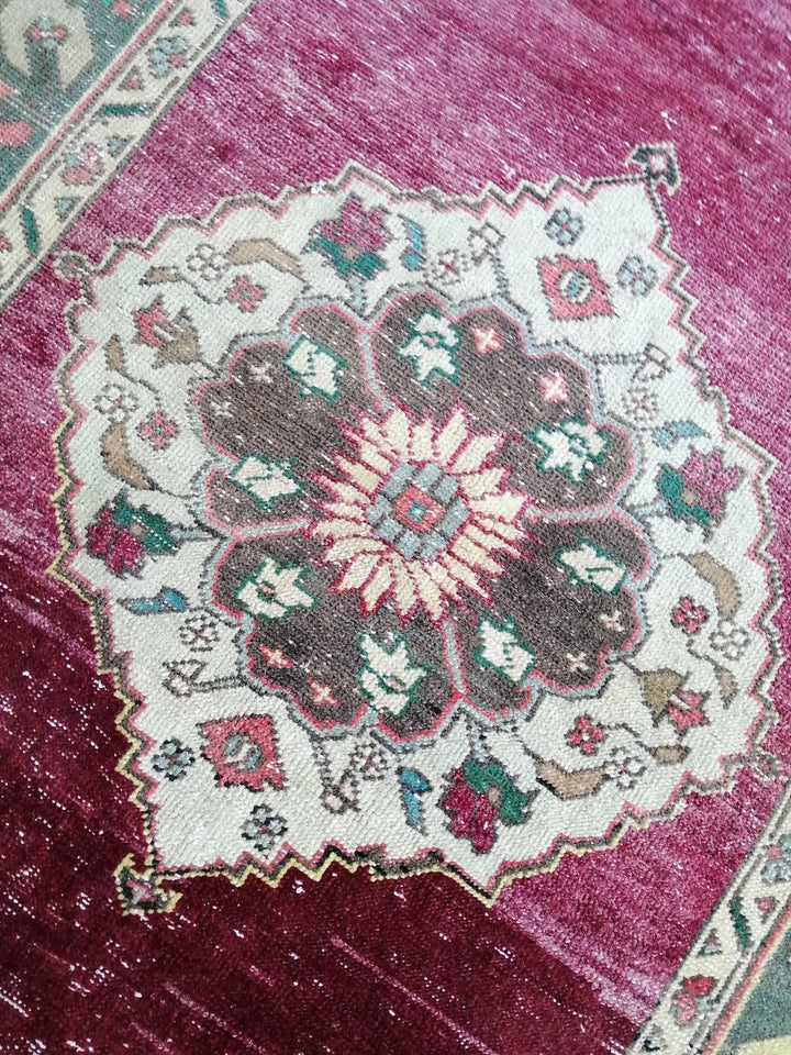 Turkish Oushak Rug Hand-Knotted close-up