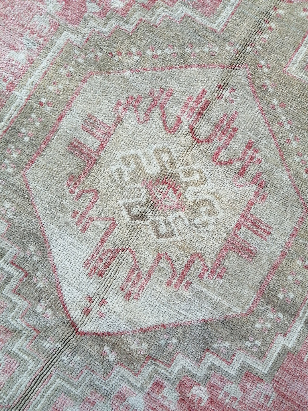Pink Turkish Runner Rug 5' x 8' Hand-Knotted field