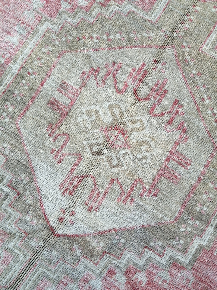Pink Turkish Runner Rug 5' x 8' Hand-Knotted field
