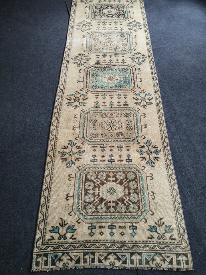 Beige Turkish Runner Rug 3' x 10' 10" Hand-Knotted detail