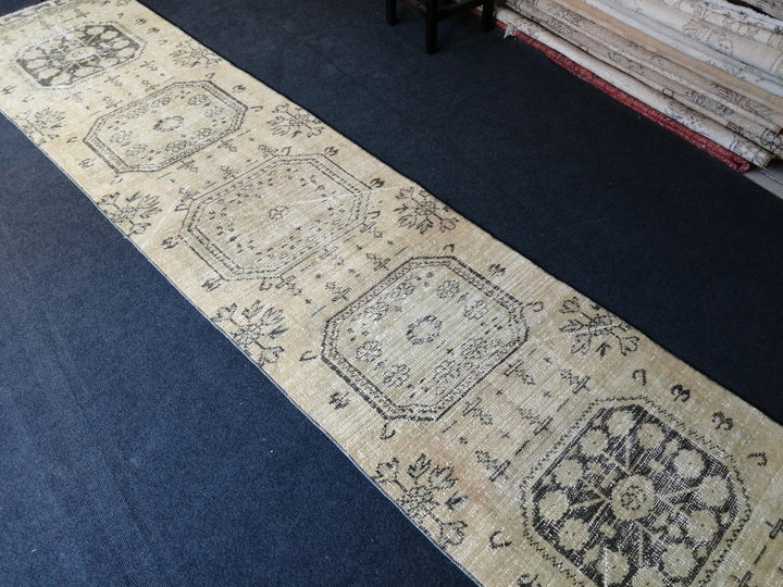 Beige Turkish Runner Rug 2' 6" x 10' 11" Hand-Knotted | No. WR87892