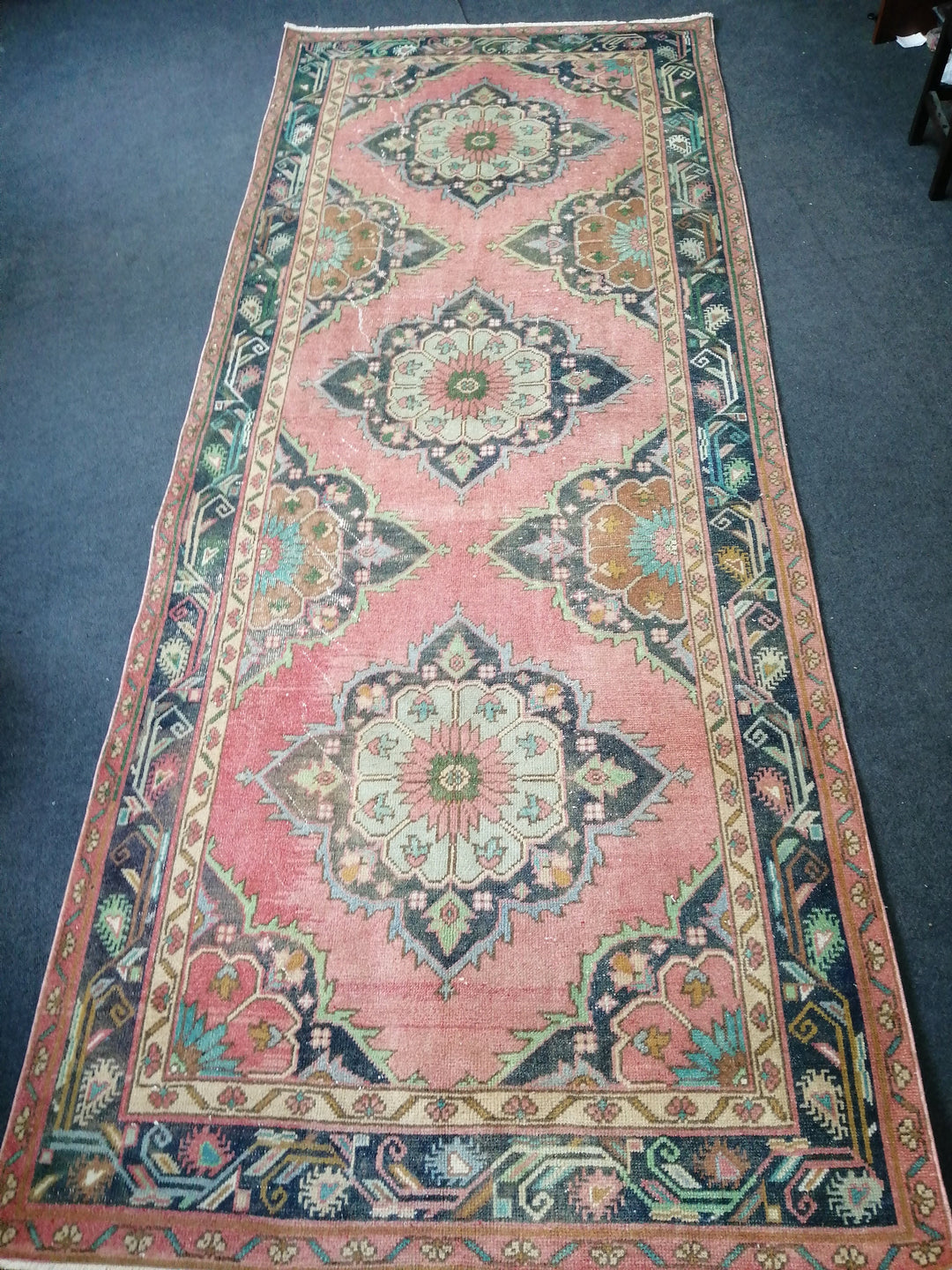 Beige Turkish Runner Rug 4' 8" x 11' 7" Hand-Knotted detail