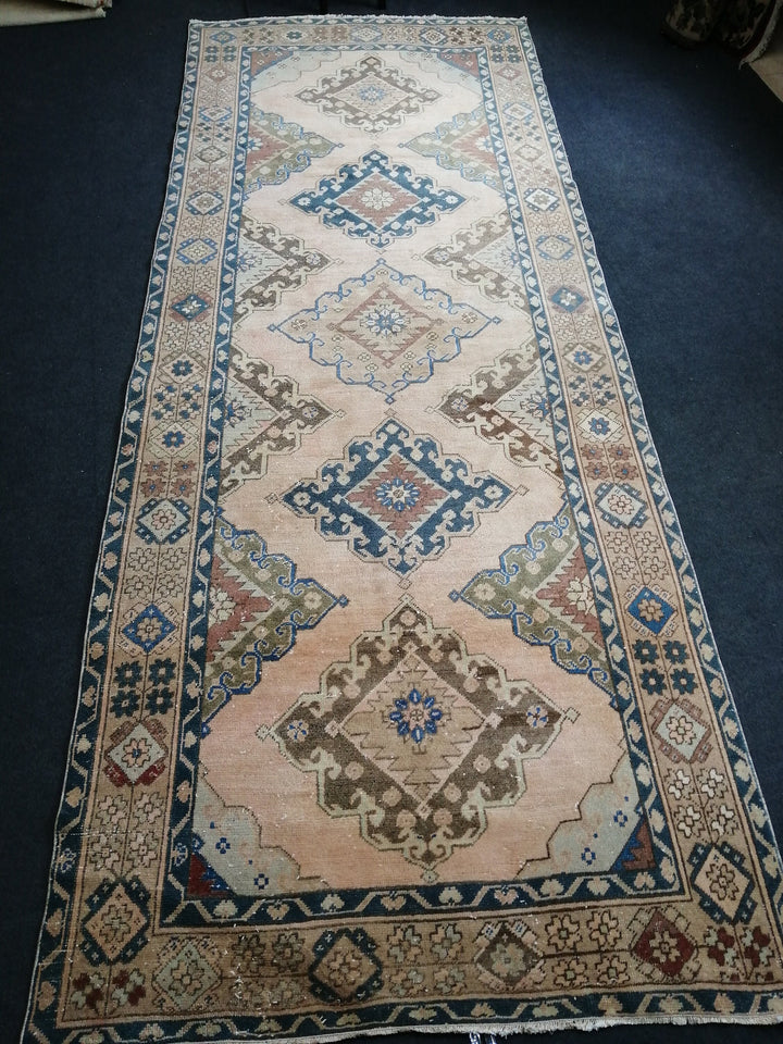Cream Turkish Oushak Rug Cream Runner Rug Hand-Knotted | No. WR46935