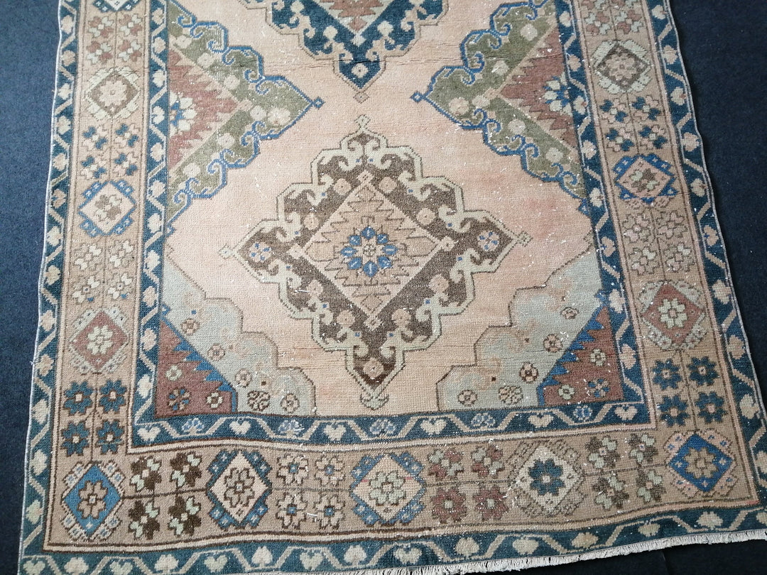 Cream Turkish Oushak Rug Cream Runner Rug Hand-Knotted | No. WR46935