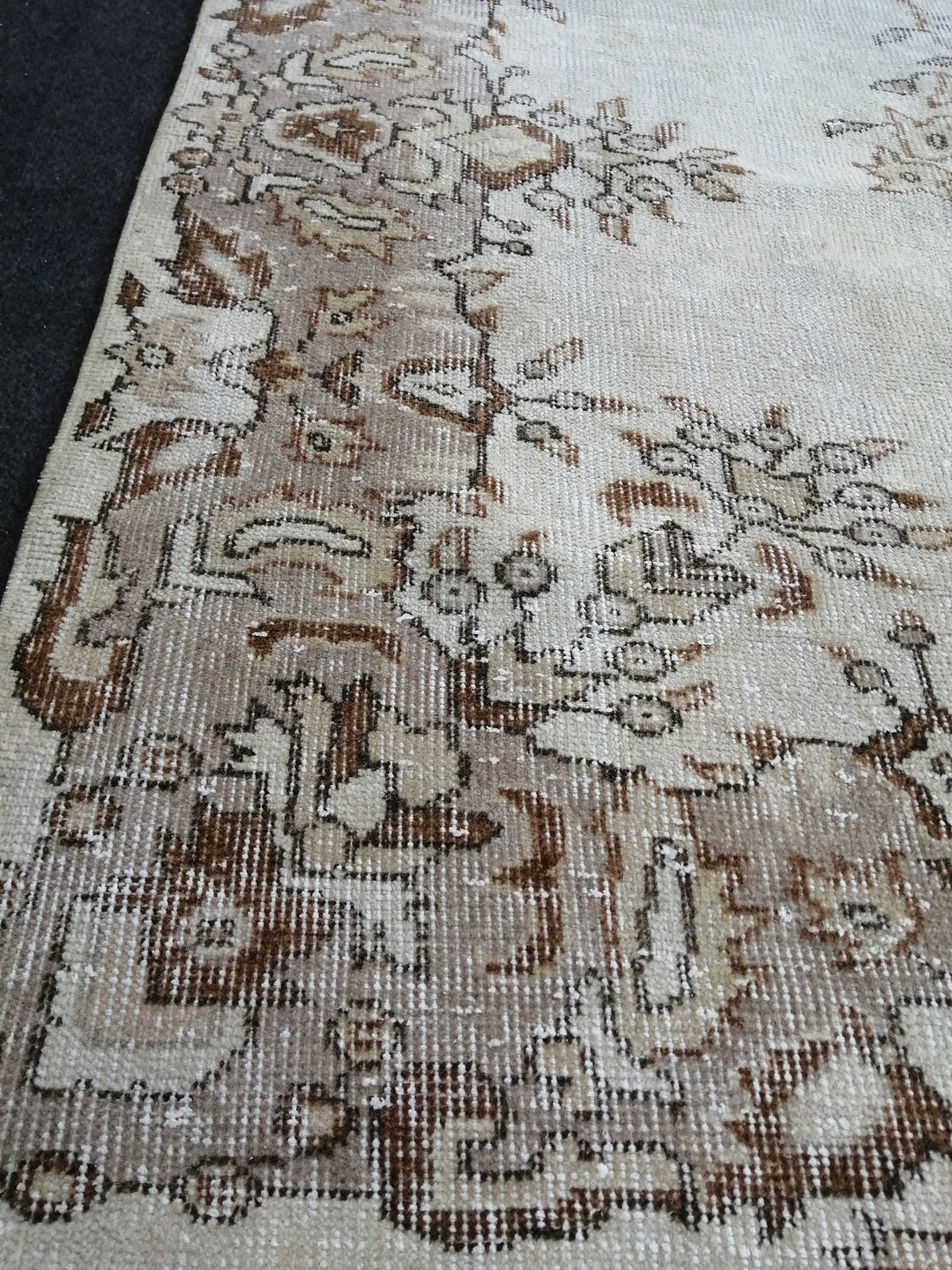 Beige Turkish Runner Rug 6' 2" x 9' 11" Hand-Knotted view 9