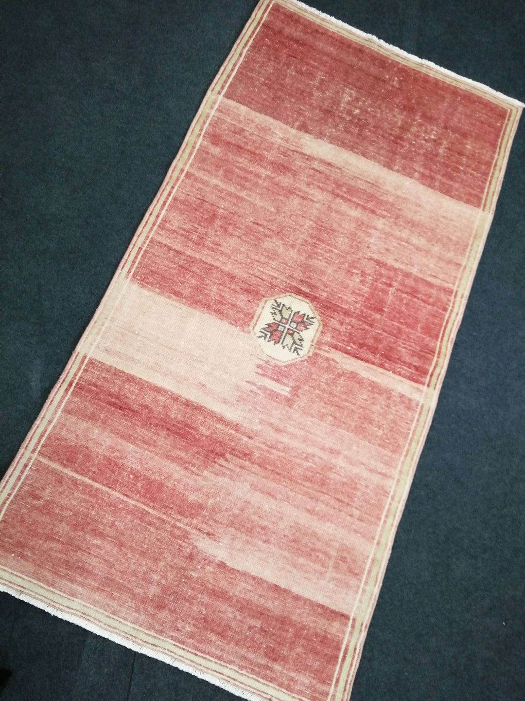Turkish Runner Rug 3' 10" x 7' 6" Hand-Knotted detail