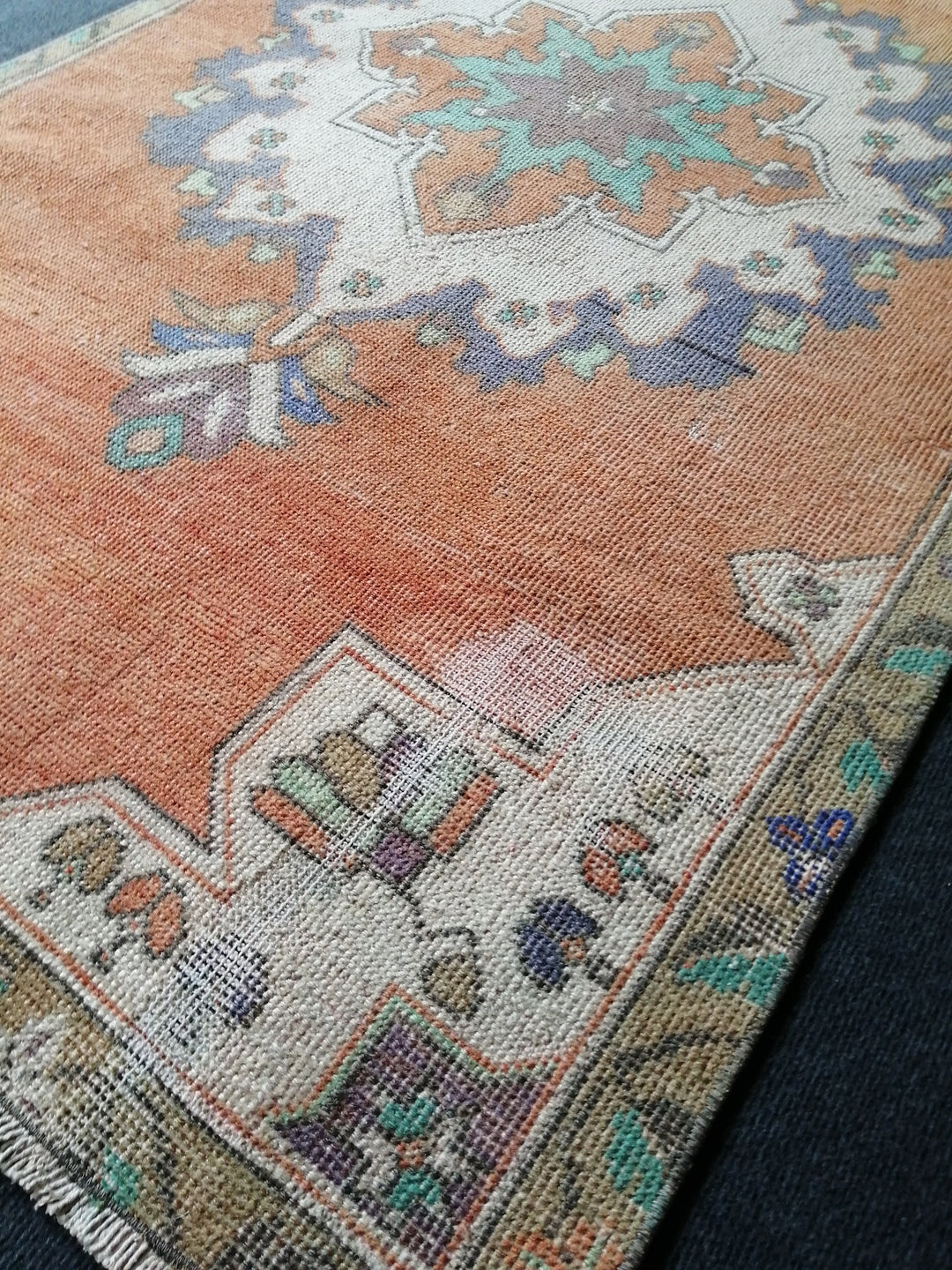 Beige Turkish Runner Rug 3' 7" x 6' Hand-Knotted border