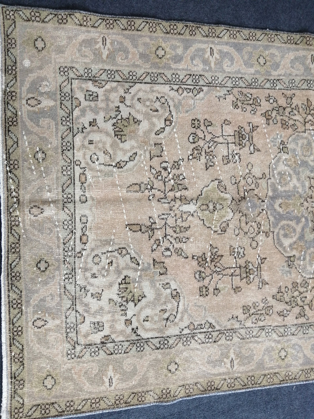 Rust Turkey Runner Rug 3' 11" x 6' 8" Hand-Knotted field
