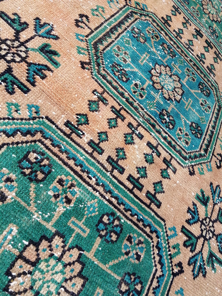 Turkish Runner Rug 2' 11" x 11' 10" Hand-Knotted close-up