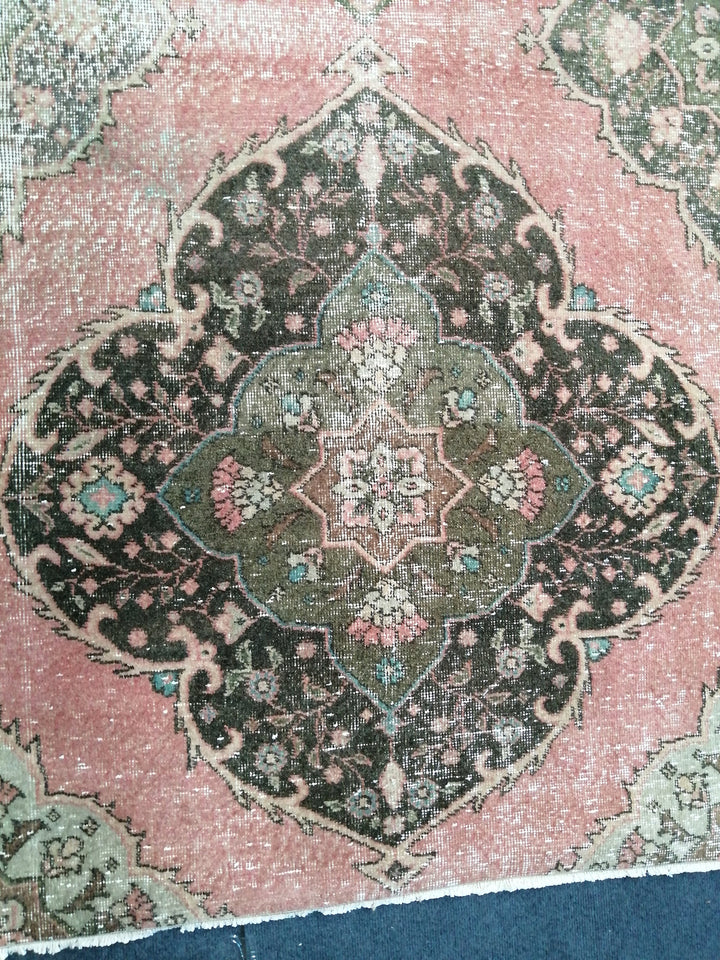 Beige Turkish Runner Rug 3' 5" x 11' Hand-Knotted pattern