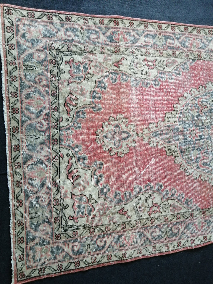 Turkish Oushak Rug Hand-Knotted field
