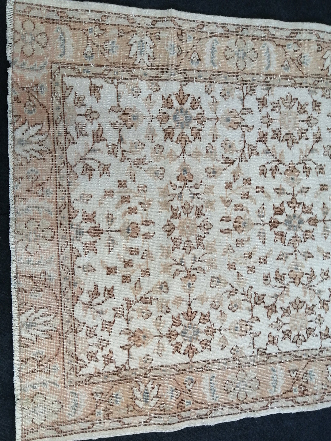 Beige Turkish Runner Rug 3' 1" x 6' 4" Hand-Knotted close-up