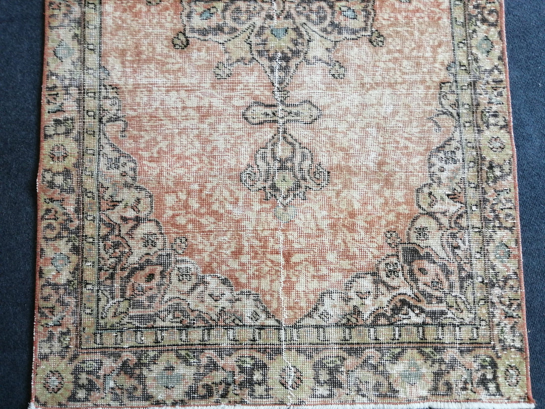 Rust Turkish Oushak Rug 3' 2" x 6' 5" Hand-Knotted close-up