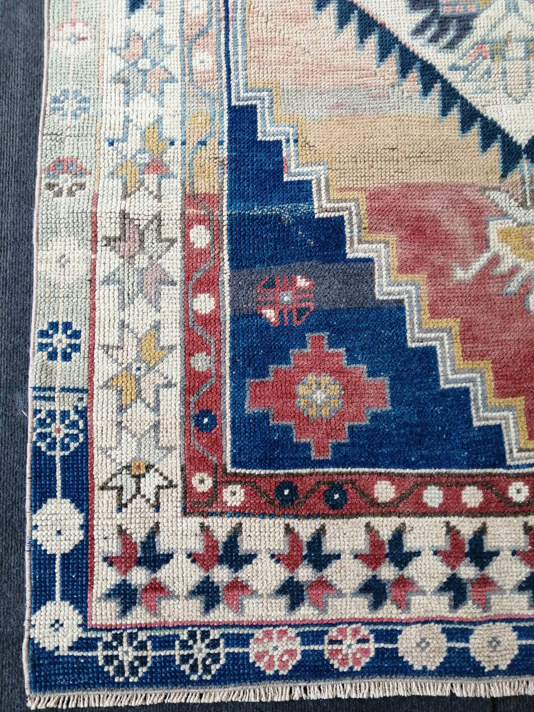 Rust Turkish Oushak Rug 4' x 7' 6" Hand-Knotted texture
