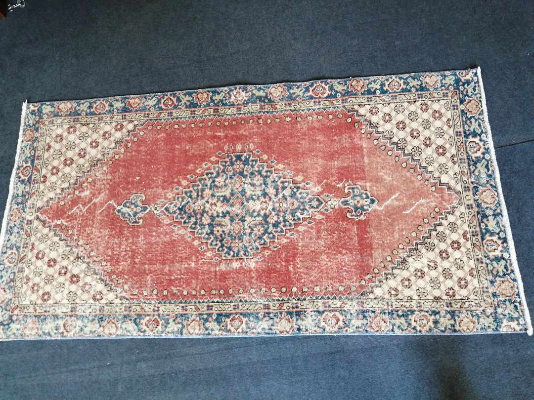 Rust Turkish Oushak Rug Hand-Knotted pattern