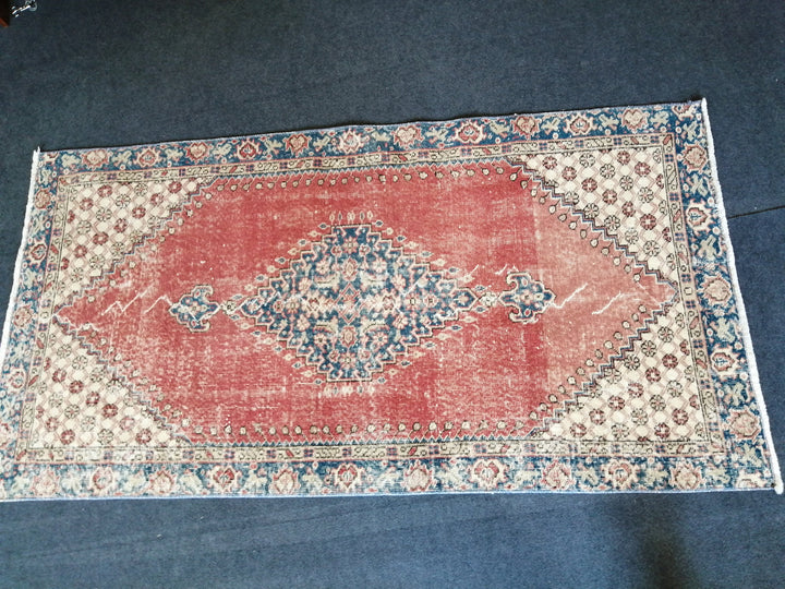 Rust Turkish Oushak Rug Hand-Knotted pattern