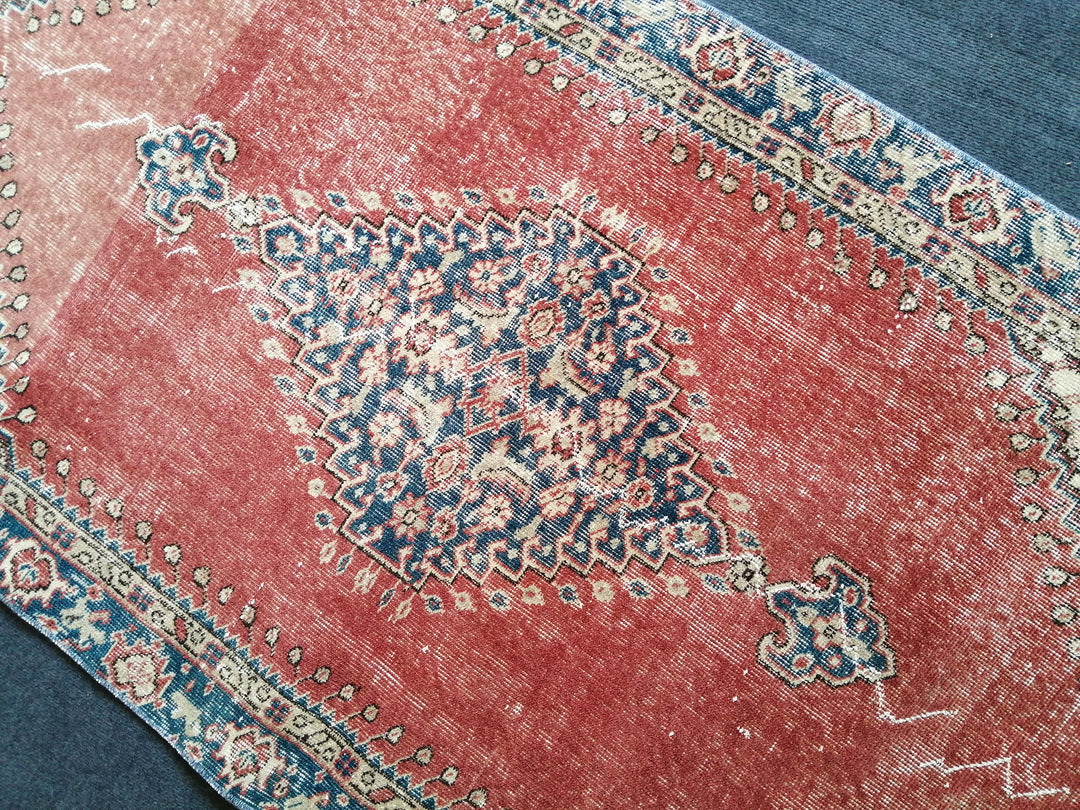 Rust Turkish Oushak Rug Hand-Knotted texture