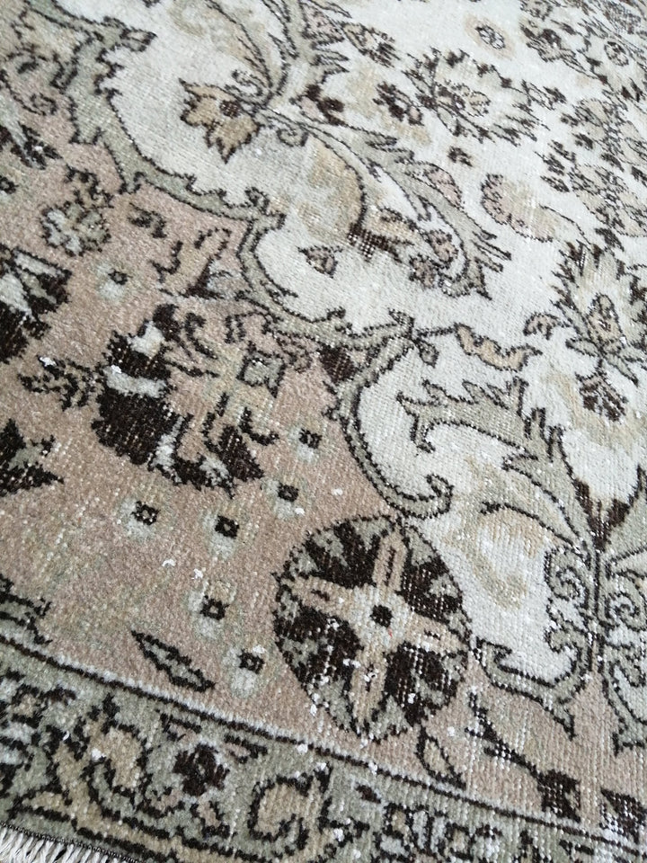 Rust Turkish Oushak Rug 6' 5" x 10' Hand-Knotted field