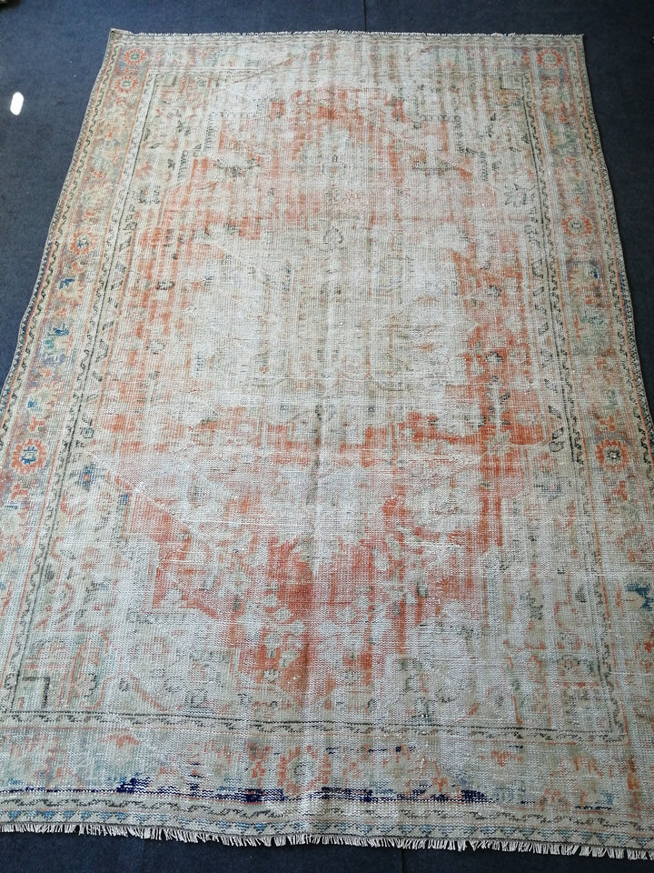 Beige Turkish Runner Rug 6' 7" x 10' Hand-Knotted detail