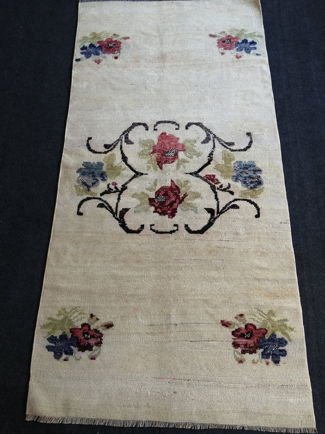 Beige Turkish Runner Rug 3' 2" x 6' 4" Hand-Knotted detail