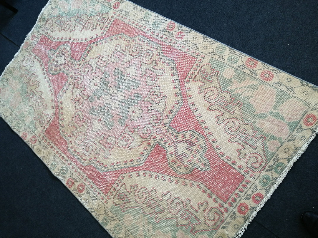 Rust Turkish Oushak Rug Hand-Knotted detail