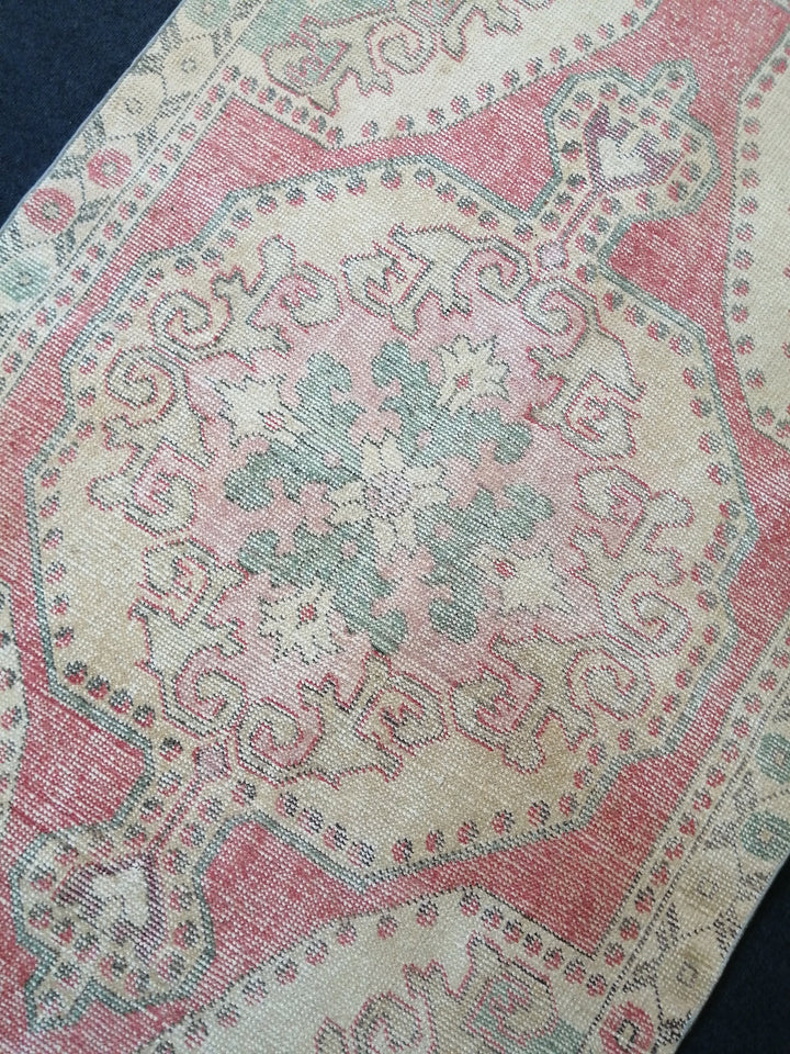 Rust Turkish Oushak Rug Hand-Knotted border