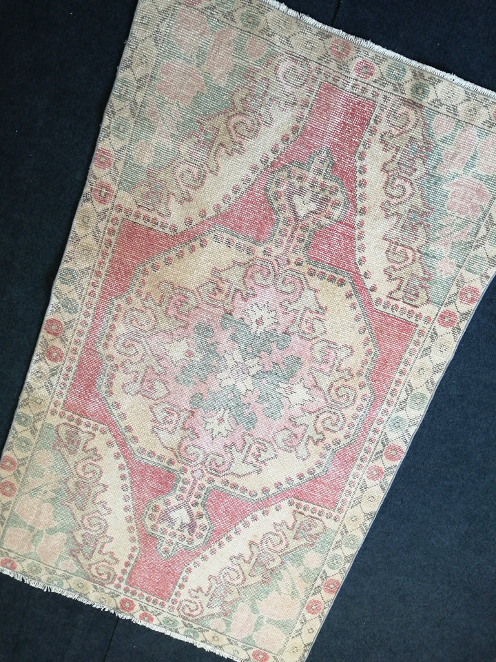 Rust Turkish Oushak Rug Hand-Knotted close-up
