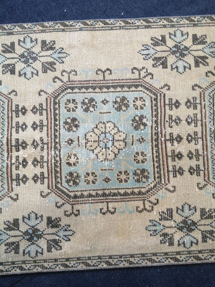 Beige Turkish Runner Rug 3' 2" x 11' 6" Hand-Knotted texture