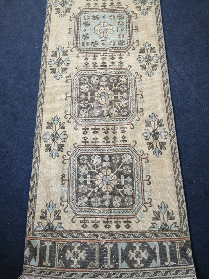 Beige Turkish Runner Rug 3' 2" x 11' 6" Hand-Knotted border