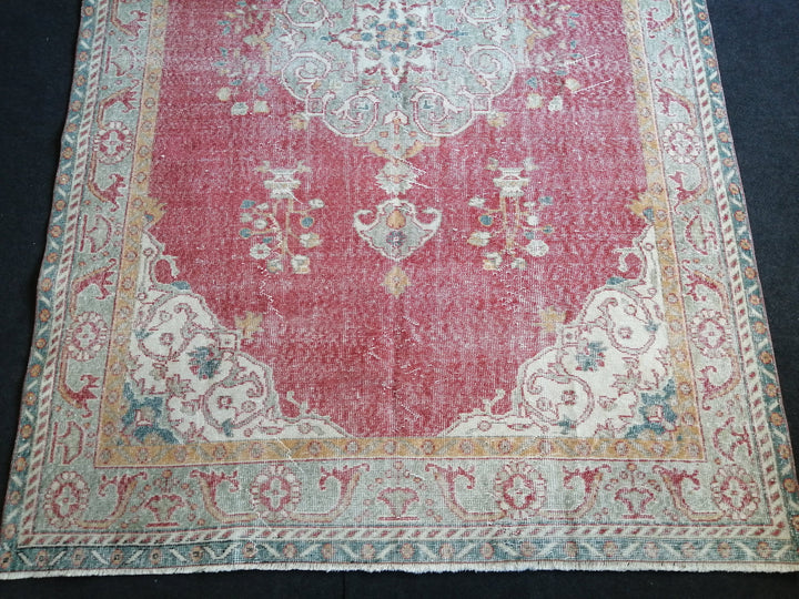 Turkish Oushak Rug 6' 4" x 9' 8" Hand-Knotted detail