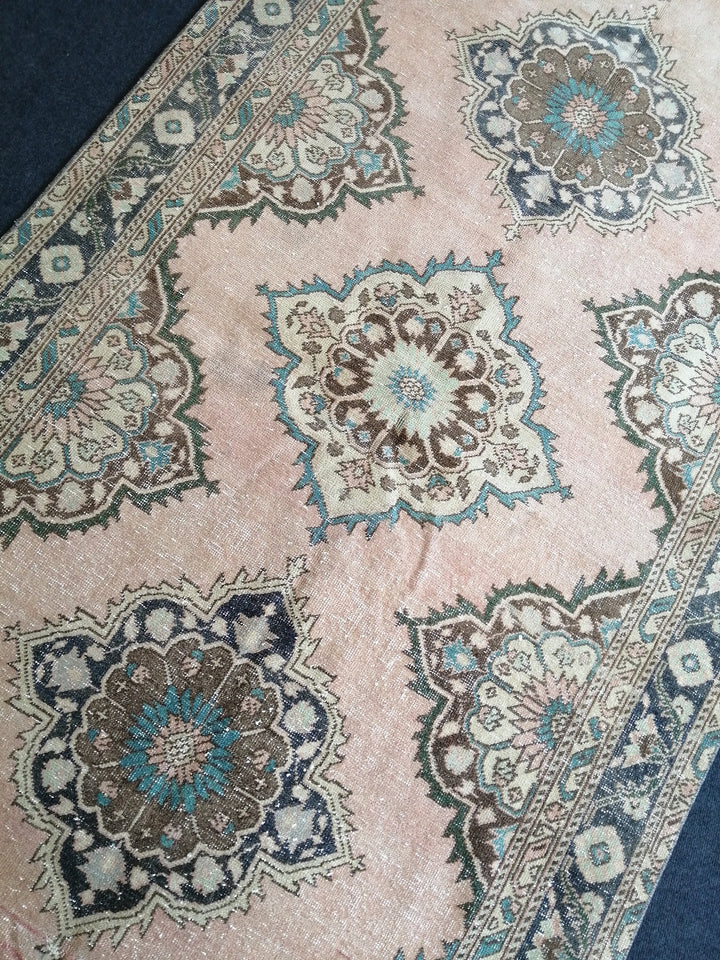 Beige Turkish Runner Rug 4' 10" x 12' 7" Hand-Knotted close-up