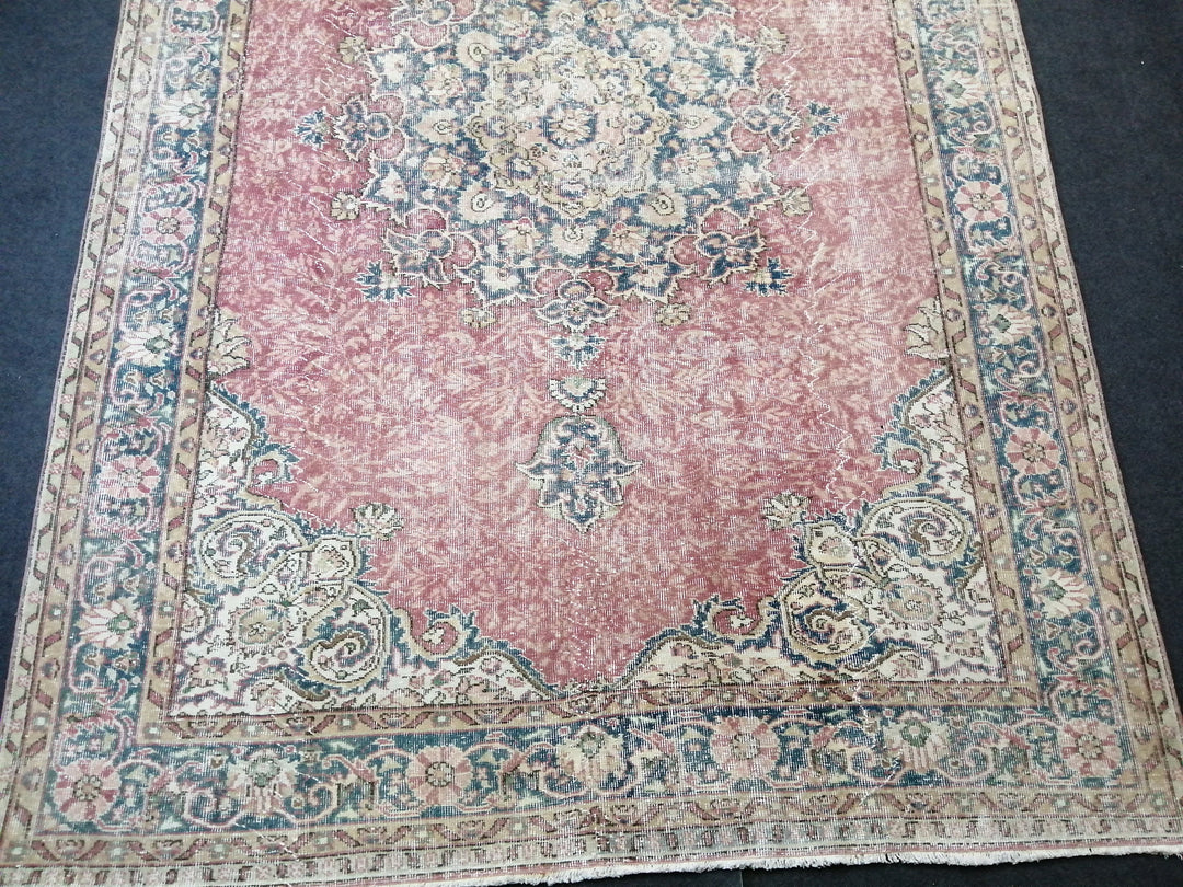 Turkish Oushak Rug 6' 11" x 10' 4" Hand-Knotted border