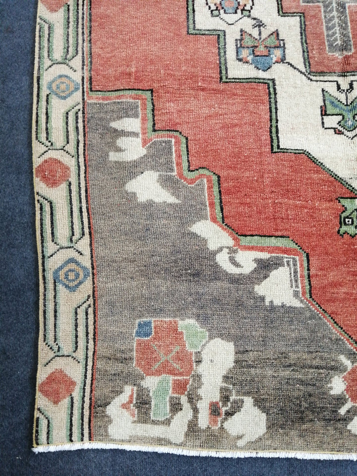 Rust Turkish Oushak Rug 4' 5" x 9' 6" Hand-Knotted close-up