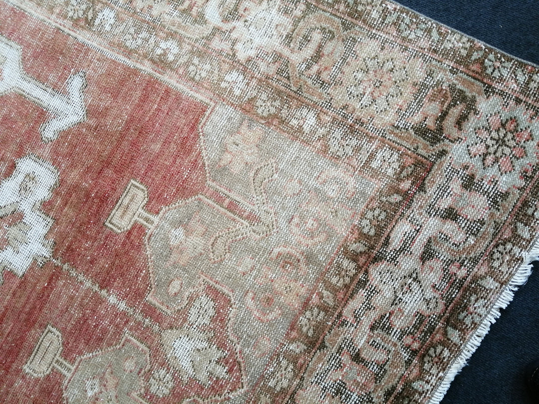 Beige Turkish Runner Rug 5' x 8' 8" Hand-Knotted | No. WR14624