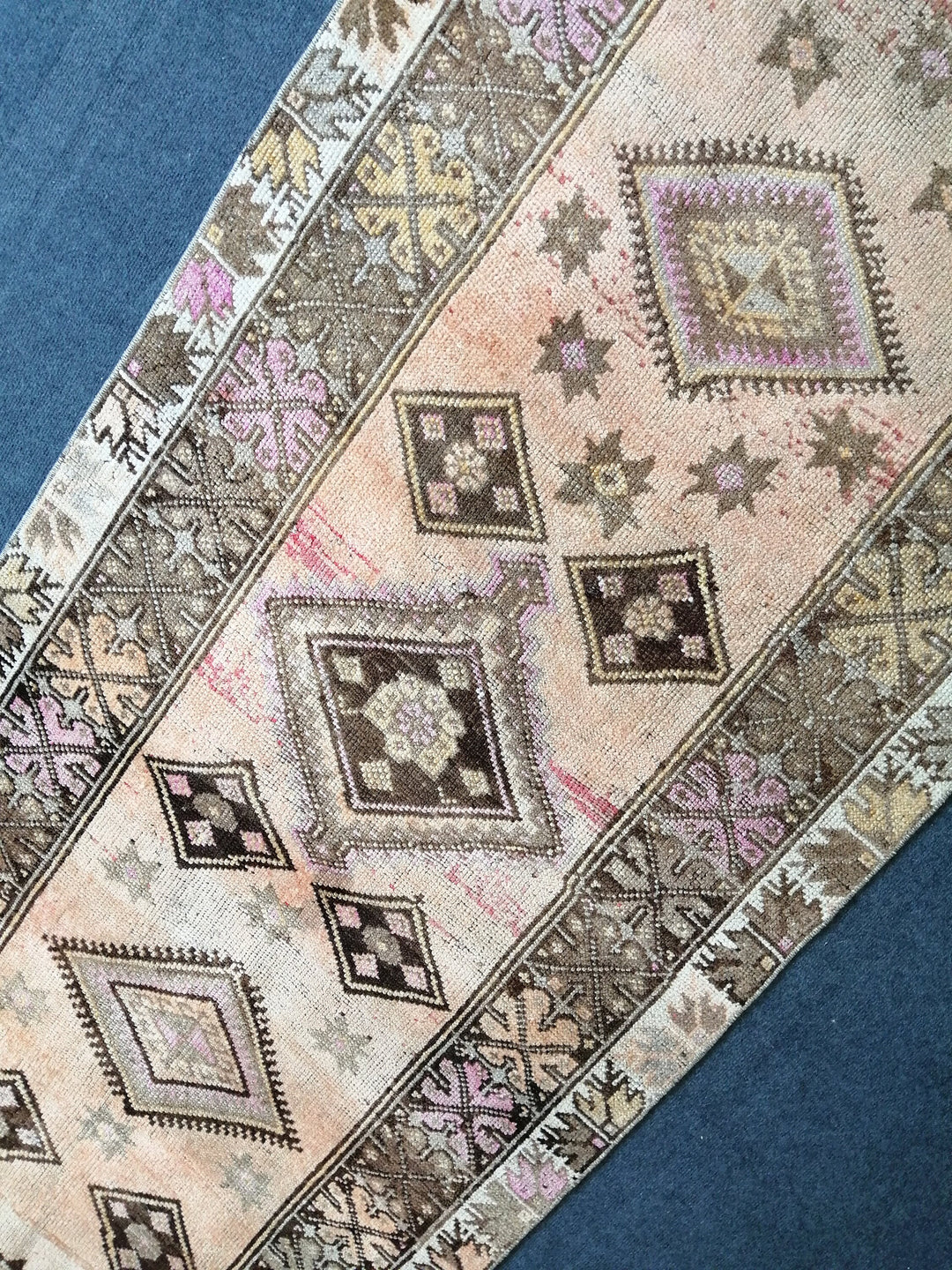 Beige Turkish Runner Rug 3' 5" x 11' Hand-Knotted pattern
