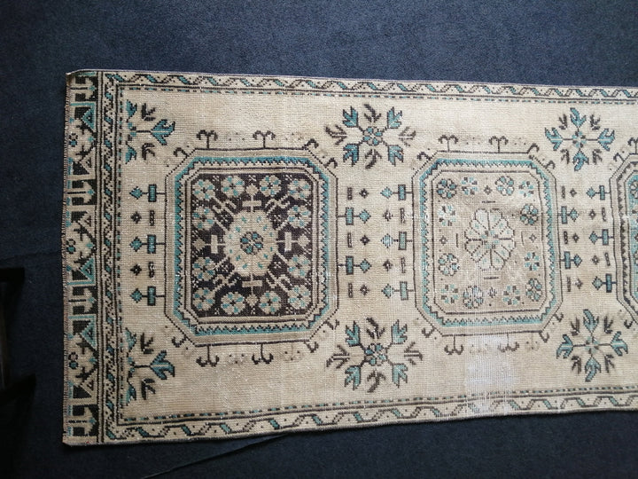 Beige Turkish Runner Rug 3' x 10' 10" Hand-Knotted border