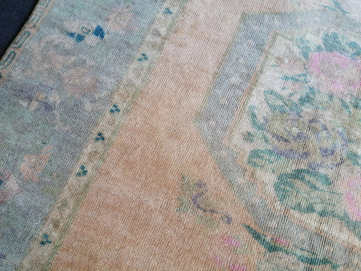 Beige Turkish Runner Rug 5' 6" x 7' 11" Hand-Knotted view 9
