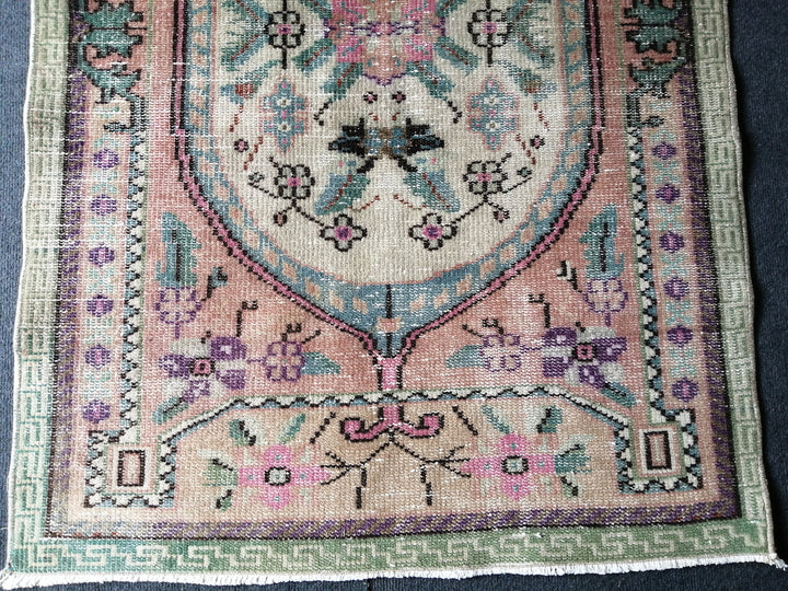 Beige Turkish Runner Rug 3' x 4' 6" Hand-Knotted pattern