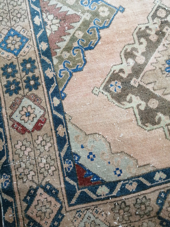 Cream Turkish Oushak Rug Cream Runner Rug Hand-Knotted | No. WR46935