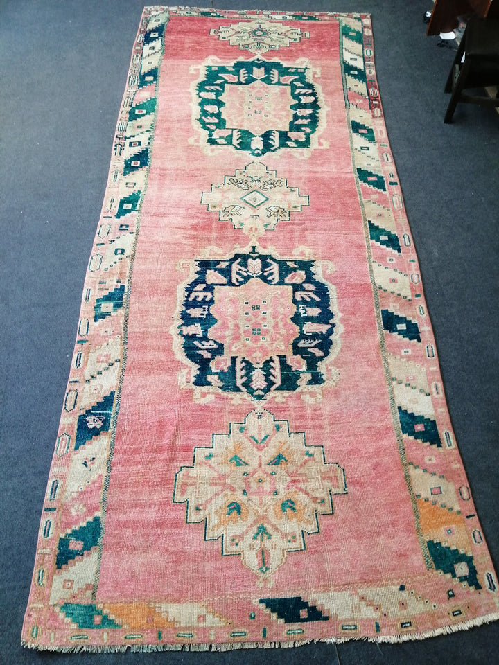 Beige Turkish Runner Rug 4' 5" x 10' 11" Hand-Knotted detail