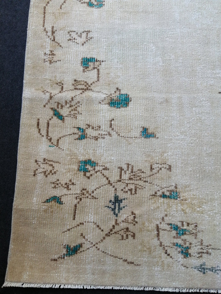 Beige Turkish Runner Rug 6' x 9' 2" Hand-Knotted field