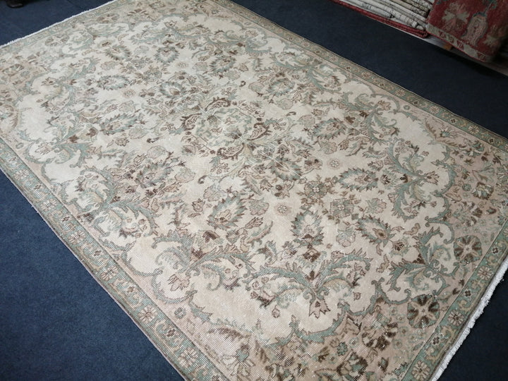 Beige Turkish Runner Rug 6' 6" x 10' Hand-Knotted detail