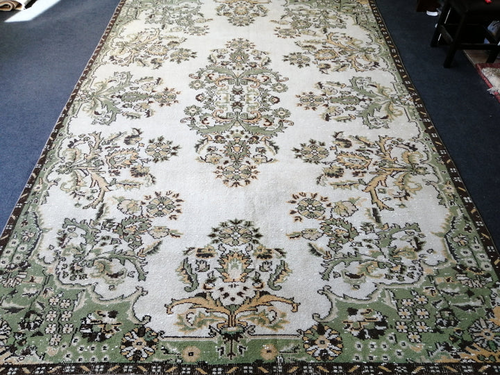 Green Turkish Runner Rug 6' 7" x 10' Hand-Knotted | No. WR26383
