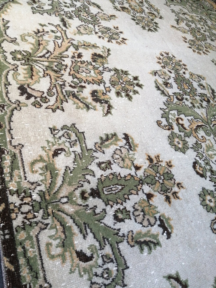 Green Turkish Runner Rug 6' 7" x 10' Hand-Knotted | No. WR26383