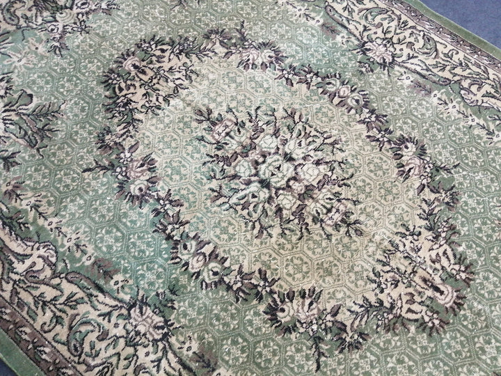 Muted Runner Rug 6' 8" x 10' - No. WR17086
