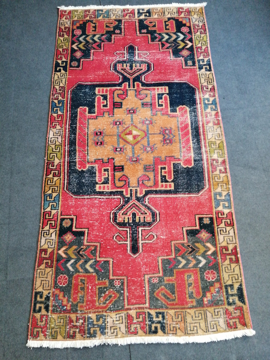 Turkish Oushak Rug 2'8" x 9'10" Hand-Knotted detail