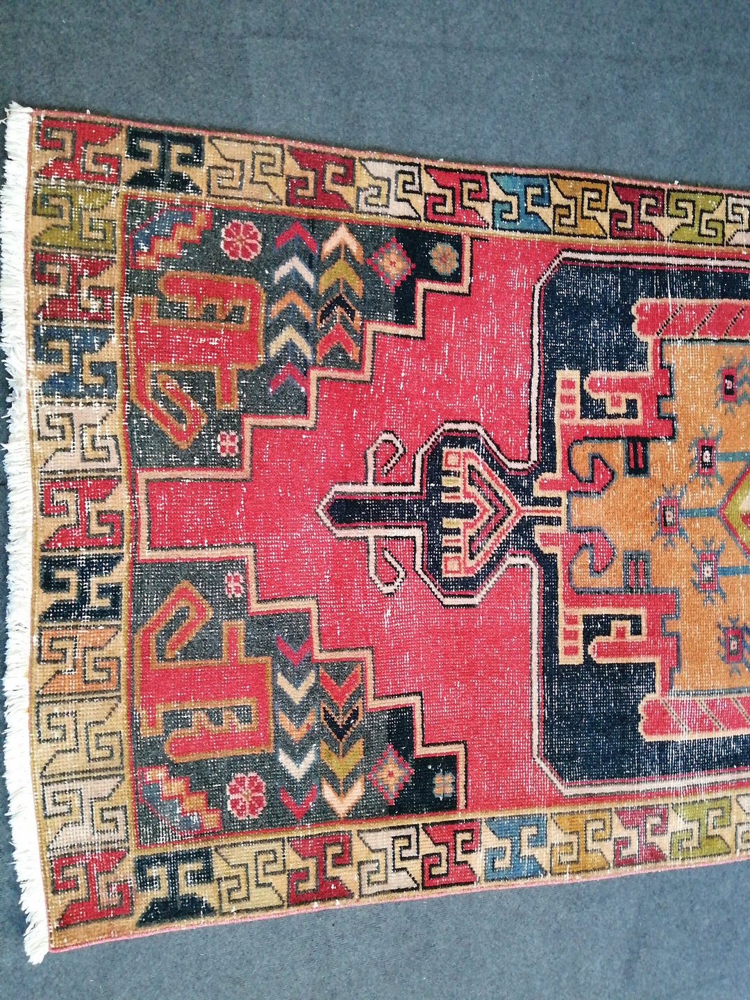 Turkish Oushak Rug 2'8" x 9'10" Hand-Knotted close-up